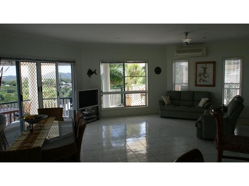 25 Captain Blackwood Drive, Sarina Beach QLD 4737