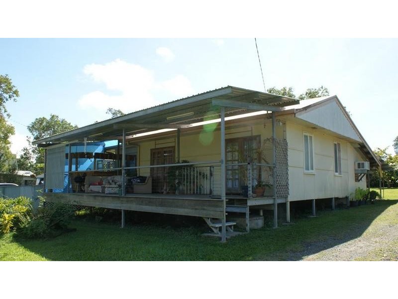 18 Maralyn Avenue, Grasstree Beach QLD 4740