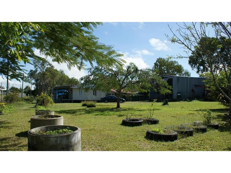 18 Maralyn Avenue, Grasstree Beach QLD 4740