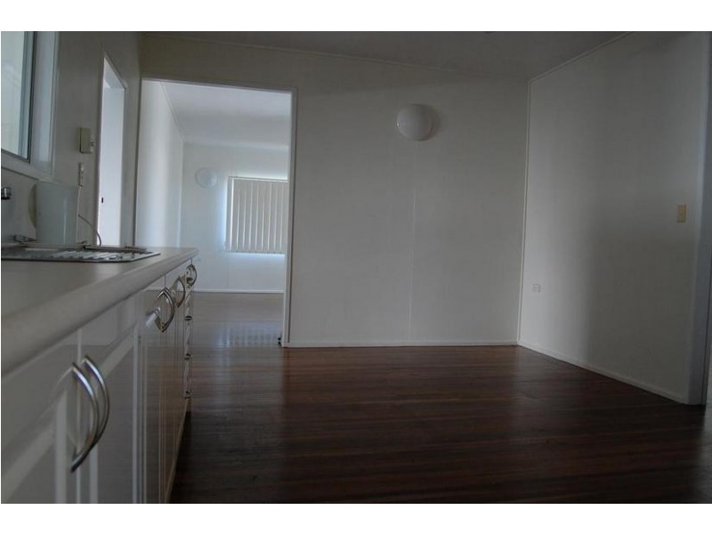 6 Ware Avenue, Sarina QLD 4737