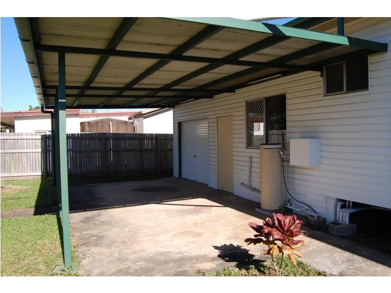 6 Ware Avenue, Sarina QLD 4737