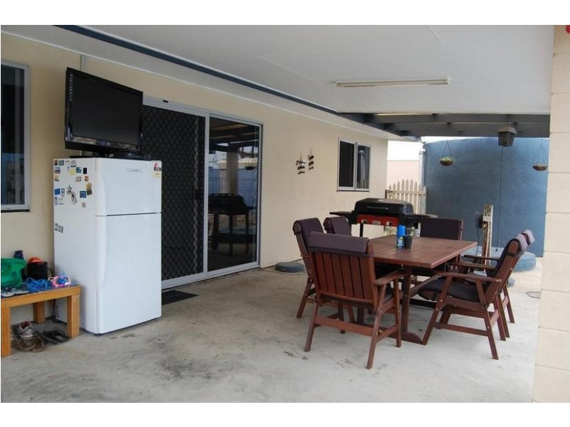 65 Cooper Avenue, Campwin Beach QLD 4737