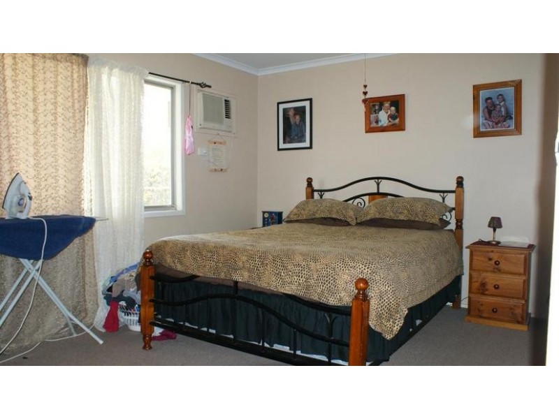 13 Kathleen Street, Sarina QLD 4737