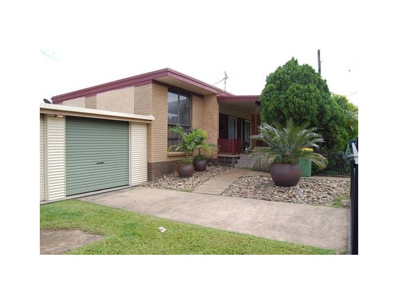 69 Hoey Street, Sarina QLD 4737