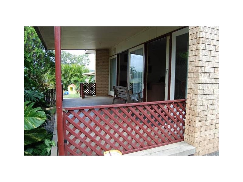 69 Hoey Street, Sarina QLD 4737