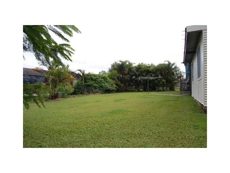 69 Hoey Street, Sarina QLD 4737