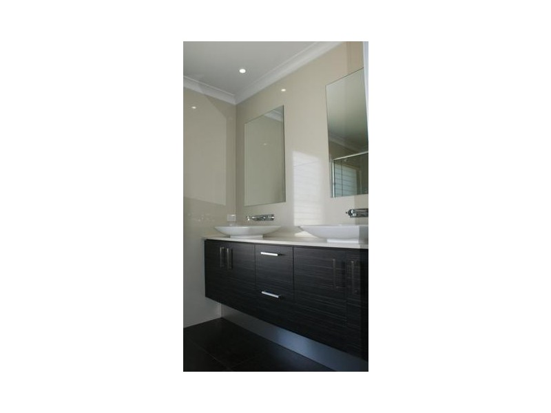 70 The Esplanade, Grasstree Beach QLD 4740