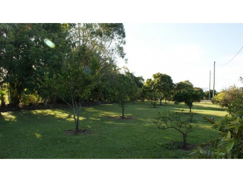 868 Sarina Beach Road, Sarina Beach QLD 4737