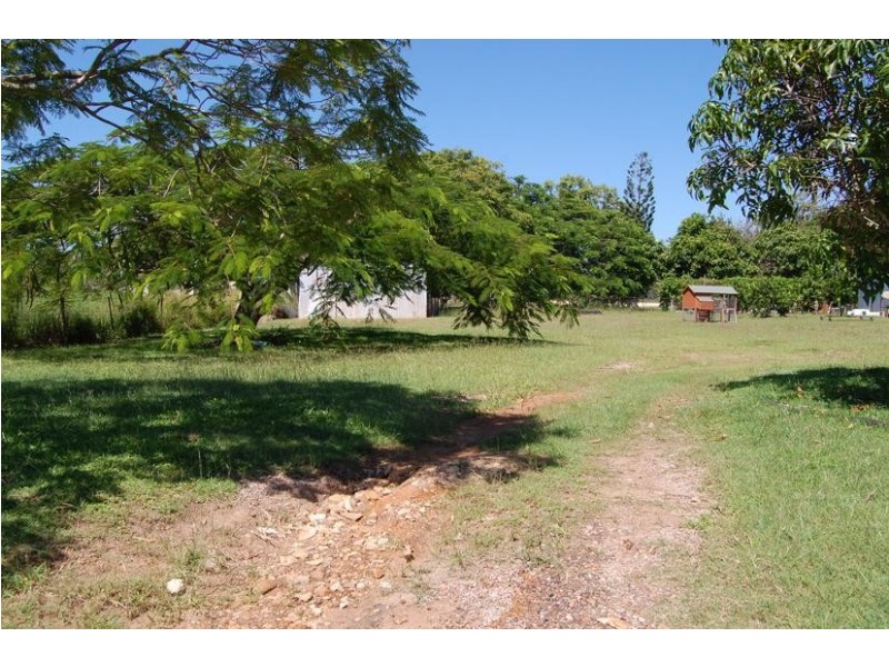 8 Macartney Street, St Lawrence QLD 4707