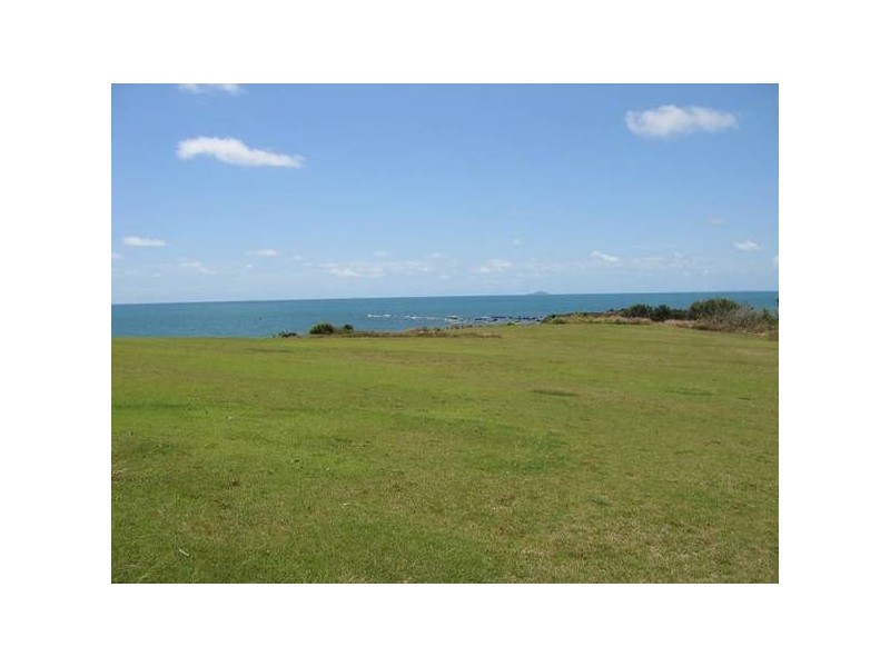 18 Silver Street, Grasstree Beach QLD 4740