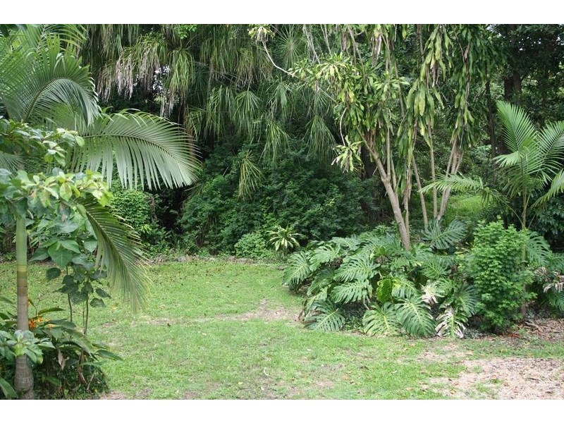 4/110 Range Road, Sarina QLD 4737