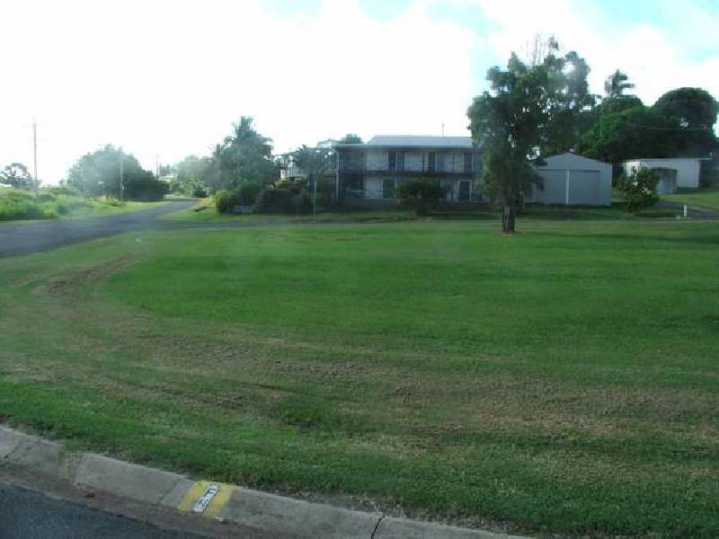 1 Brooksfield Drive, Sarina Beach QLD 4737