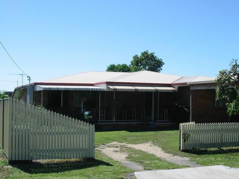 140 Broad Street, Sarina QLD 4737
