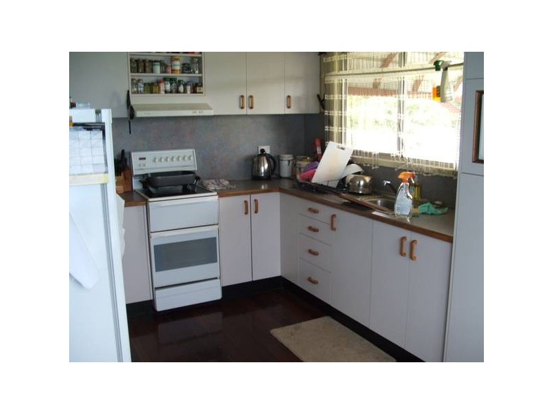 21 Lilliendale Ave, Sarina QLD 4737