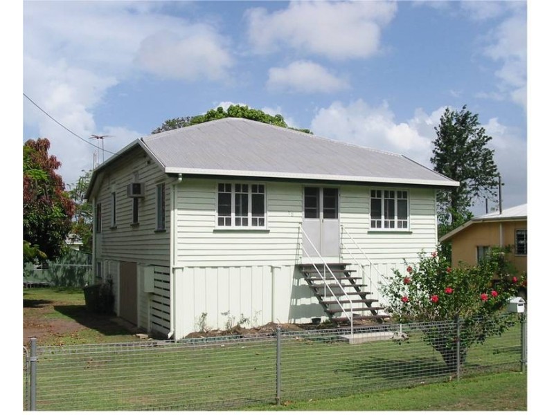 16 Heron Street, Sarina QLD 4737