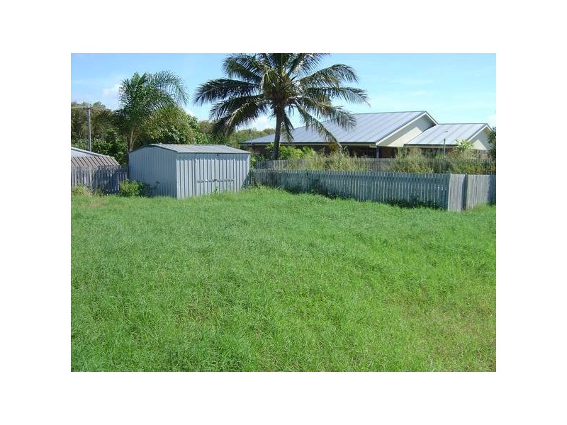 3 McCanna Street, Salonika Beach QLD 4740