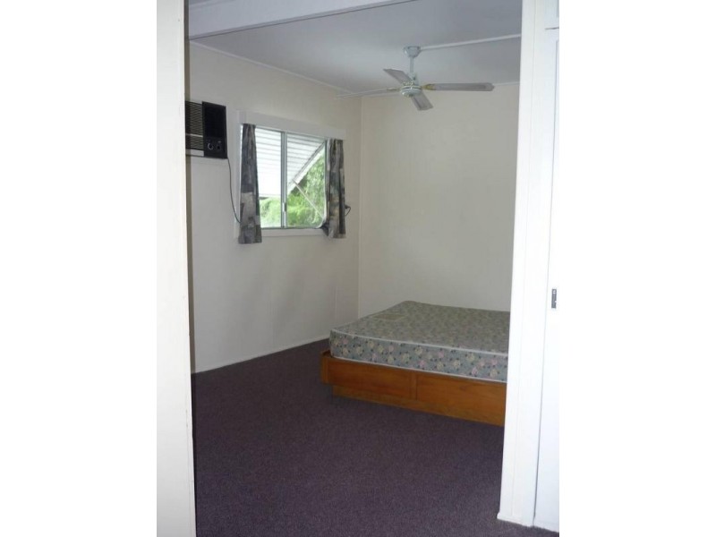 12/110 Range Road, Sarina QLD 4737