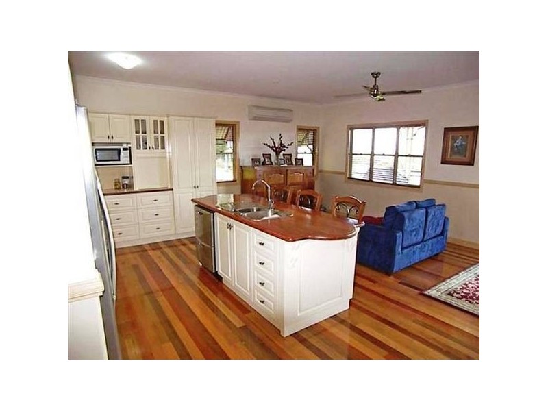 48 Anzac Street, Sarina QLD 4737