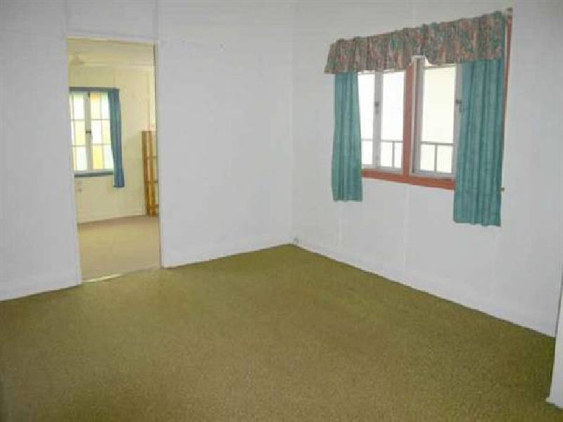 5 William Street, Sarina QLD 4737