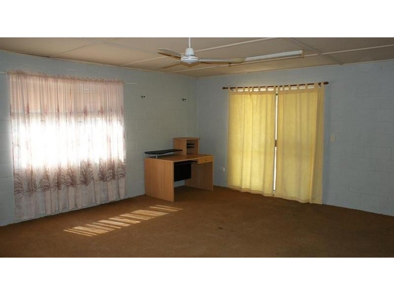 9 Colonial Drive, Clairview QLD 4741