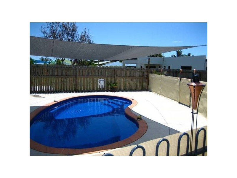 8 Gabrielle Street, Hay Point QLD 4740