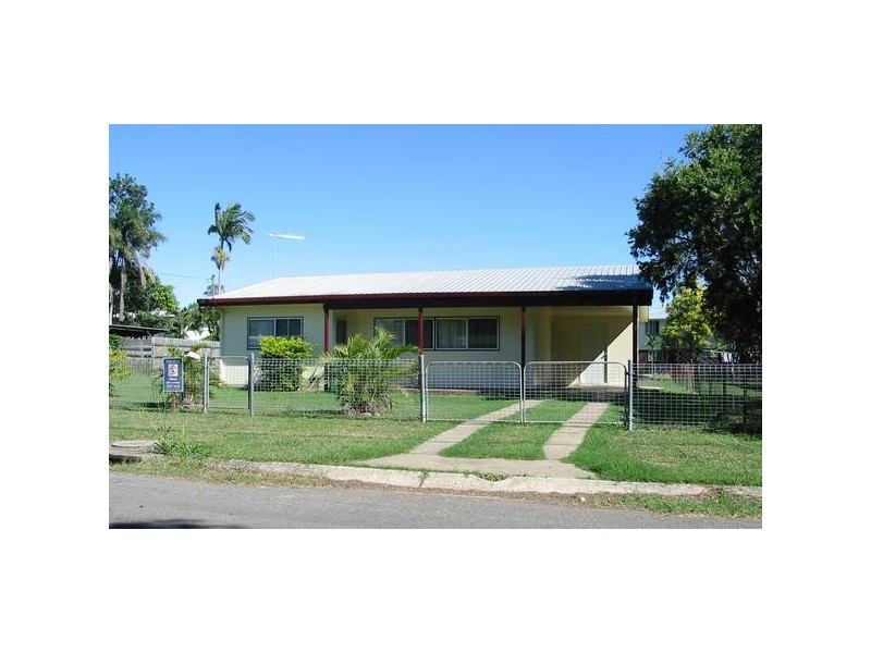4 Elizabeth Street, Sarina QLD 4737