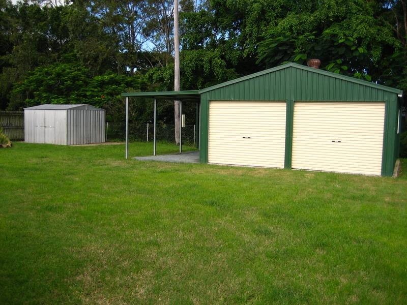 5 Lando Avenue, Sarina QLD 4737