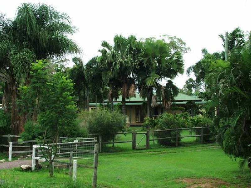 3 Sandalwood Court, Hay Point QLD 4740