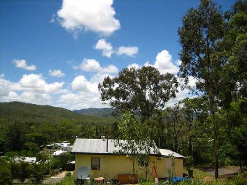 22 Hill Street, Sarina QLD 4737