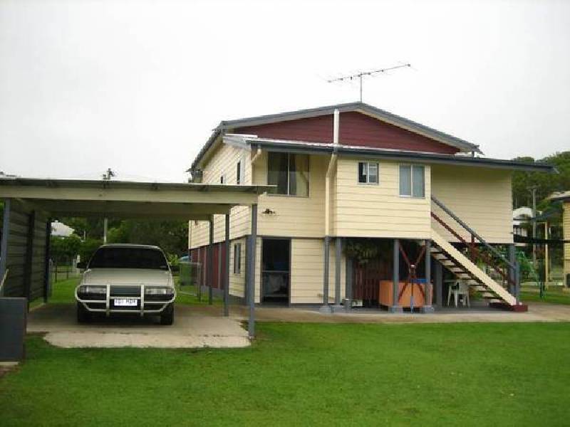 6 Langdon Street, Sarina QLD 4737