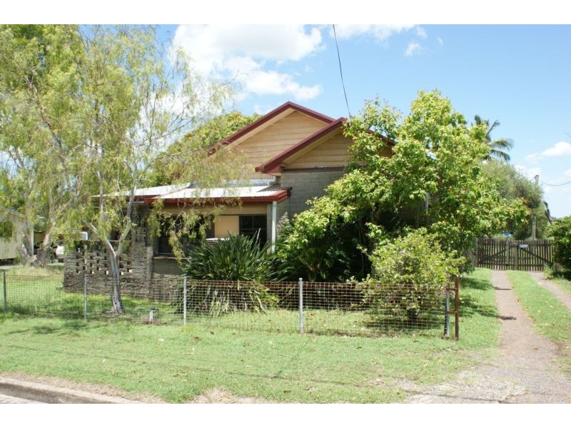 35 Beach Road, Sarina QLD 4737