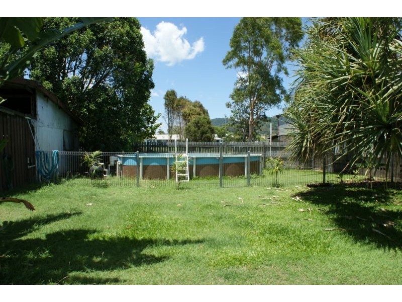 35 Beach Road, Sarina QLD 4737