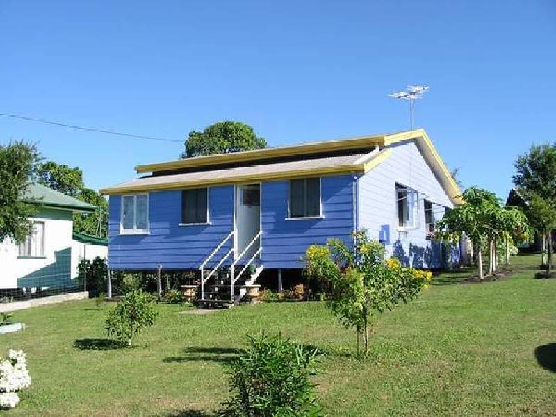 37 Mill Street, Sarina QLD 4737