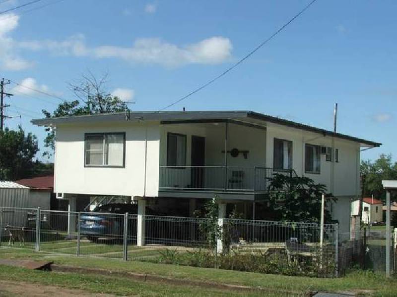 15 William Street, Sarina QLD 4737