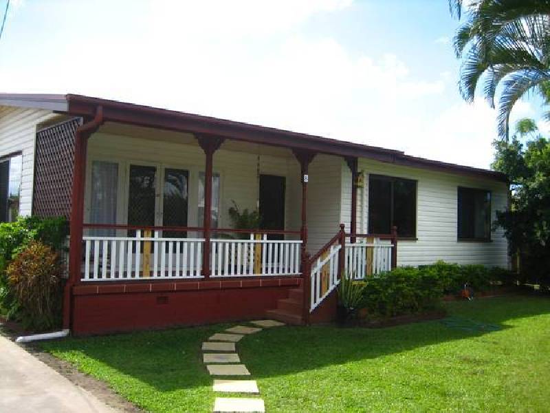8 Graham Street, Sarina QLD 4737
