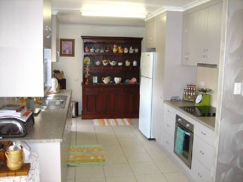 8 Graham Street, Sarina QLD 4737