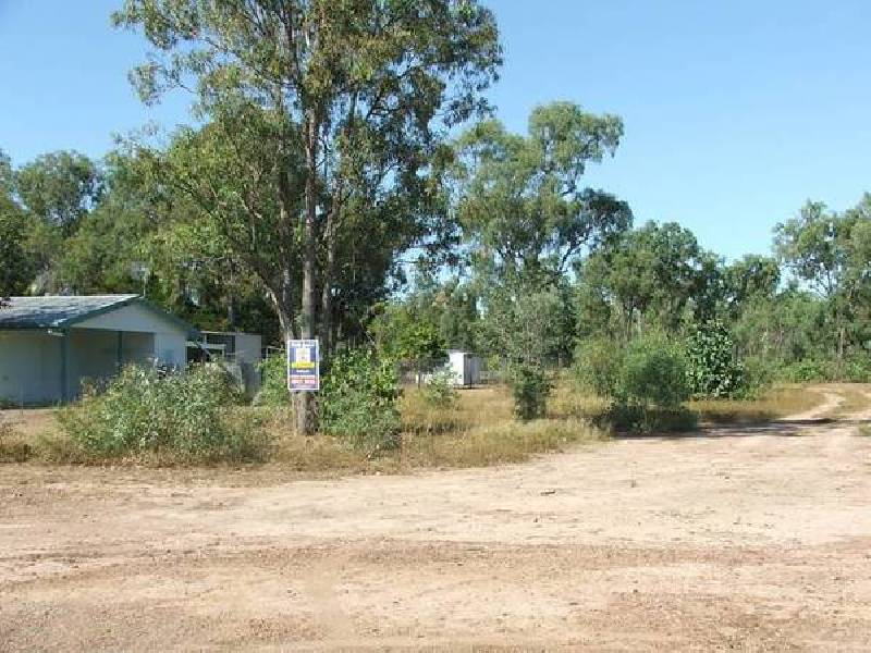 11 Standish Street, St Lawrence QLD 4707