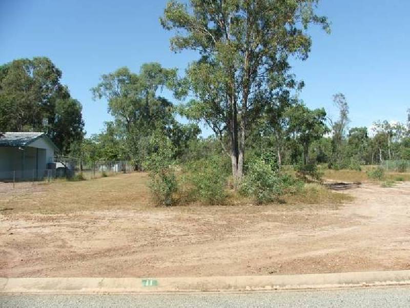 11 Standish Street, St Lawrence QLD 4707