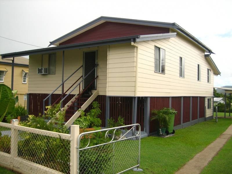 6 Langdon Street, Sarina QLD 4737