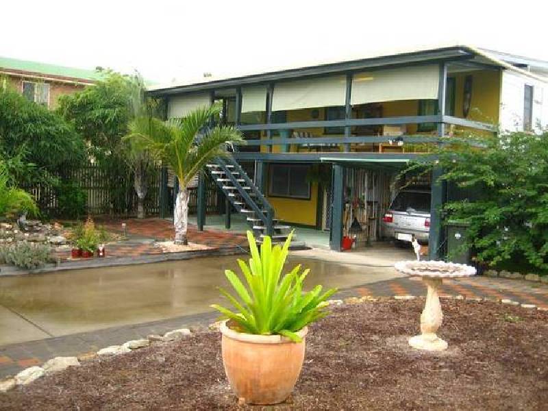 79 Zelma Street, Grasstree Beach QLD 4740