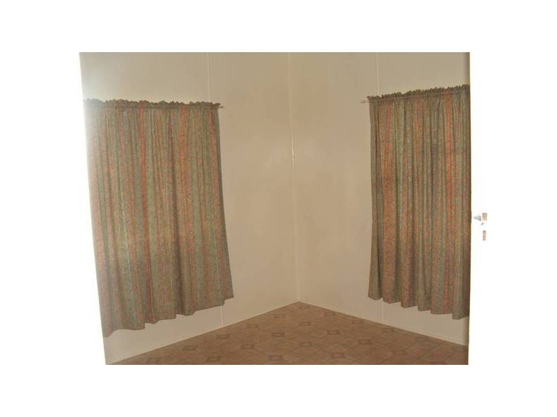 36 Pratt Street, Koumala QLD 4738