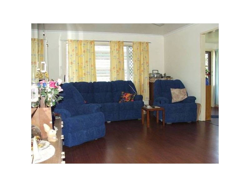 4 Penfold Street, Sarina QLD 4737