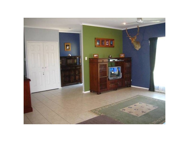 8 Wrights Road, Grasstree Beach QLD 4740