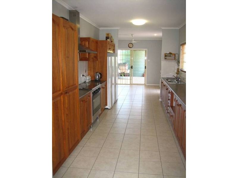 8 Wrights Road, Grasstree Beach QLD 4740