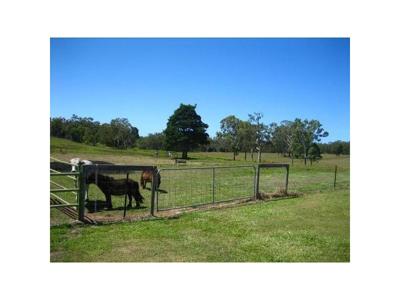 8 Wrights Road, Grasstree Beach QLD 4740