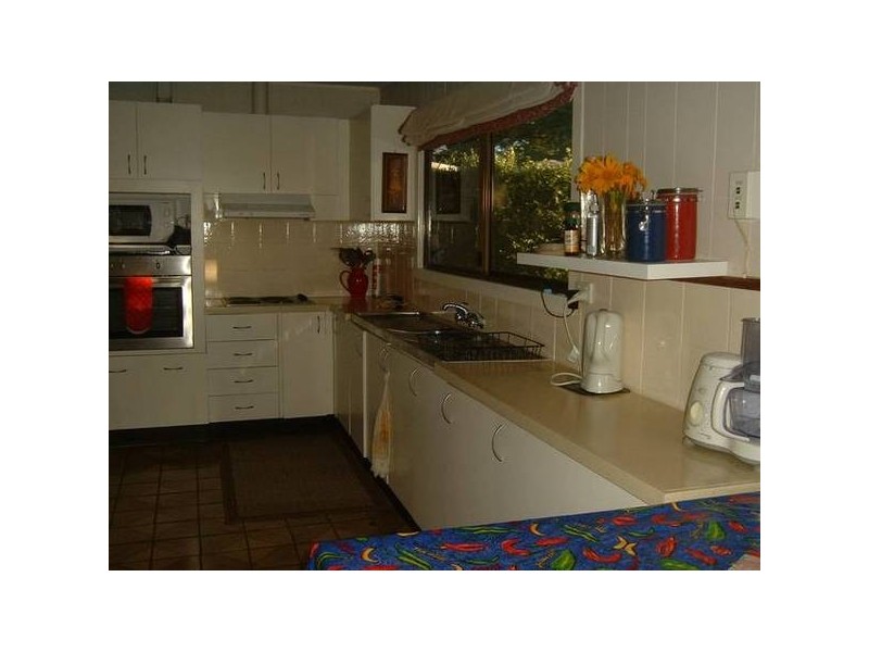 679 West Plane Creek, Sarina QLD 4737