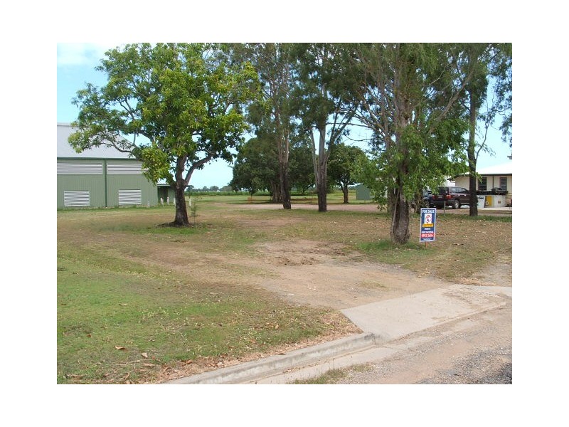 13 Quality Street, Carmila QLD 4739