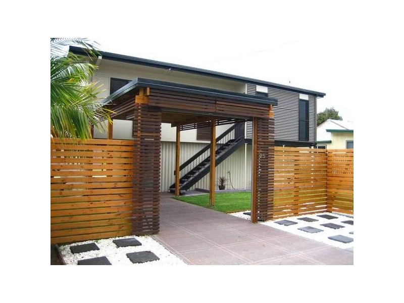 25 Range Road, Sarina QLD 4737
