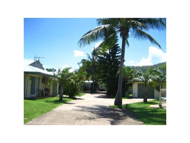 2/58 Zelma Street, Grasstree Beach QLD 4740