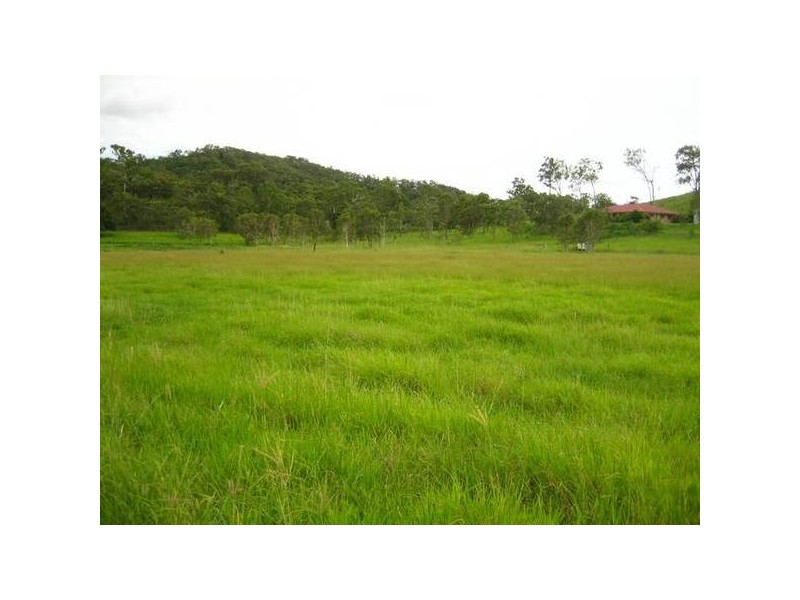 23 Mountneys Road, Sarina QLD 4737